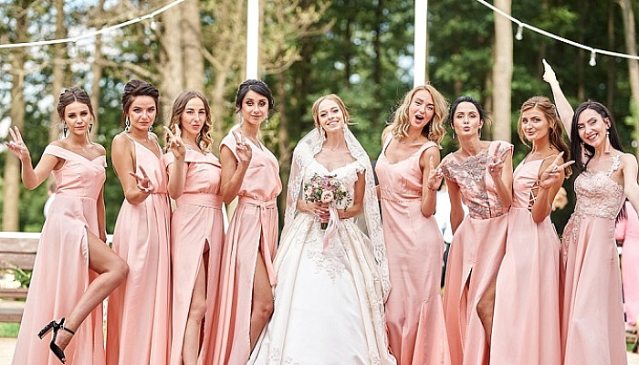 BF Unique Accessories to Bridesmaids Dresses Pop