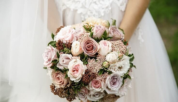 Choose the Perfect Bridal Bouquet